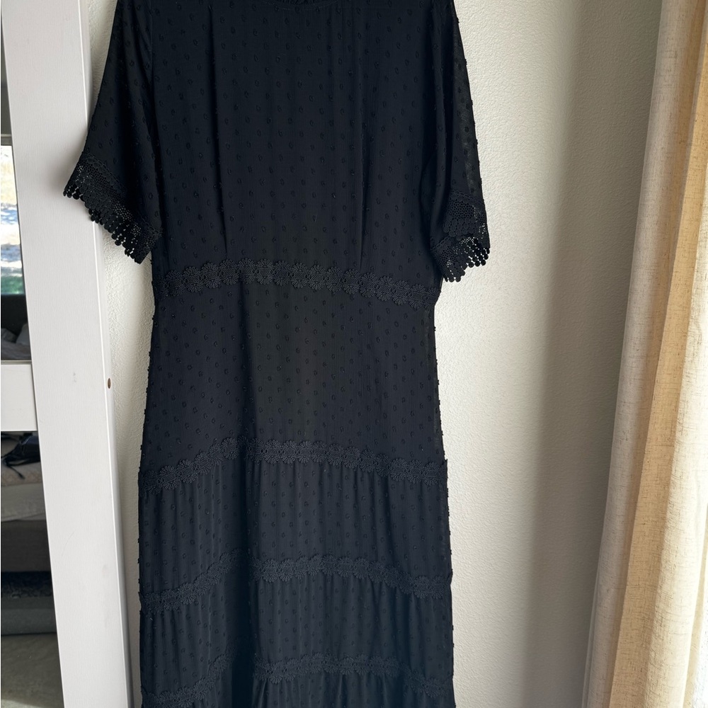 Lulu's Black Mock Neck Midi Sundress